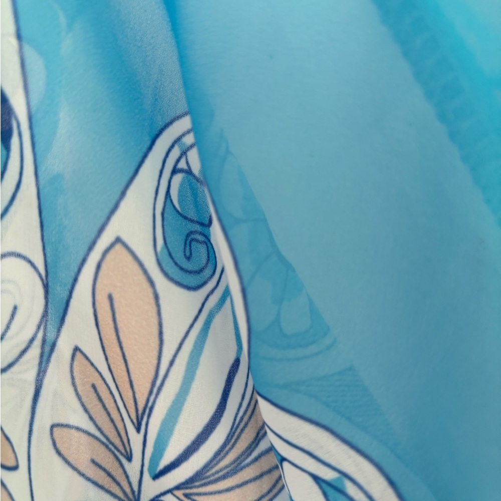 Blue and White Paisley Kimono - Picture 6 of 7